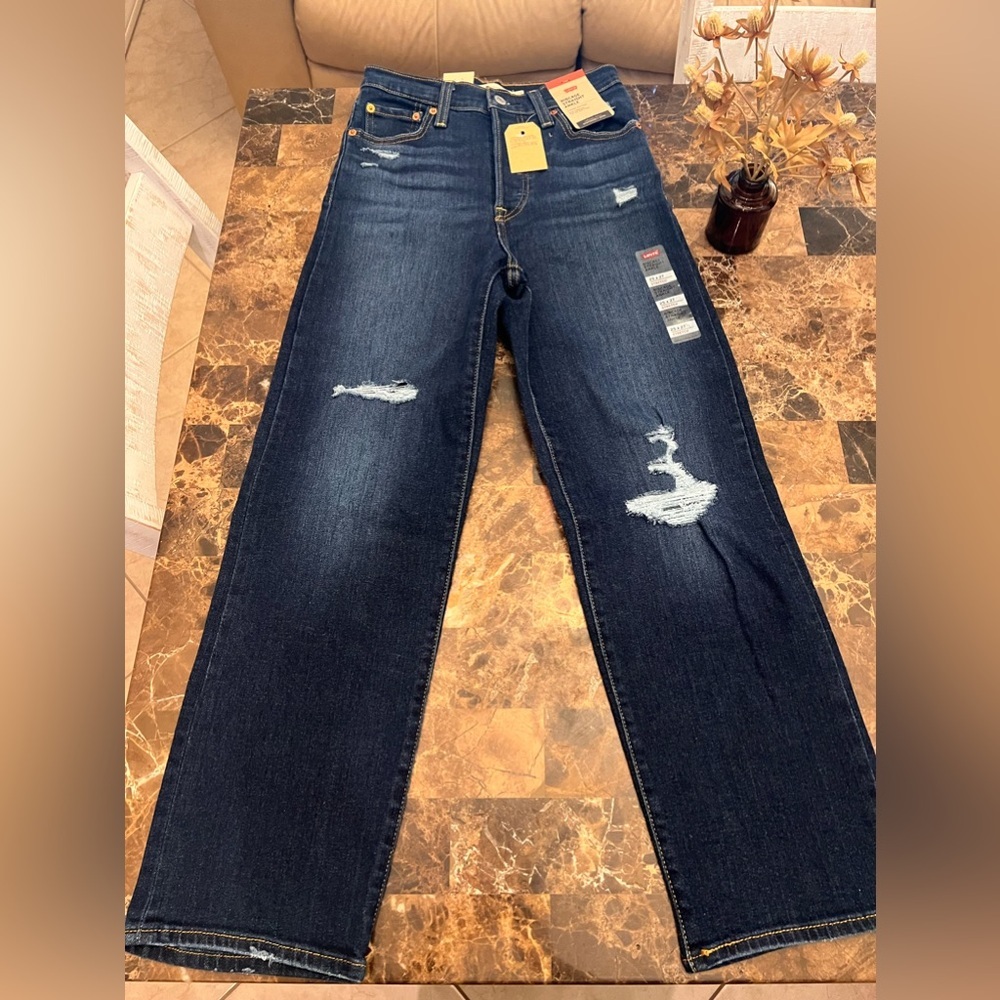 Levi’s Ribcage straight ankle size 25x 27